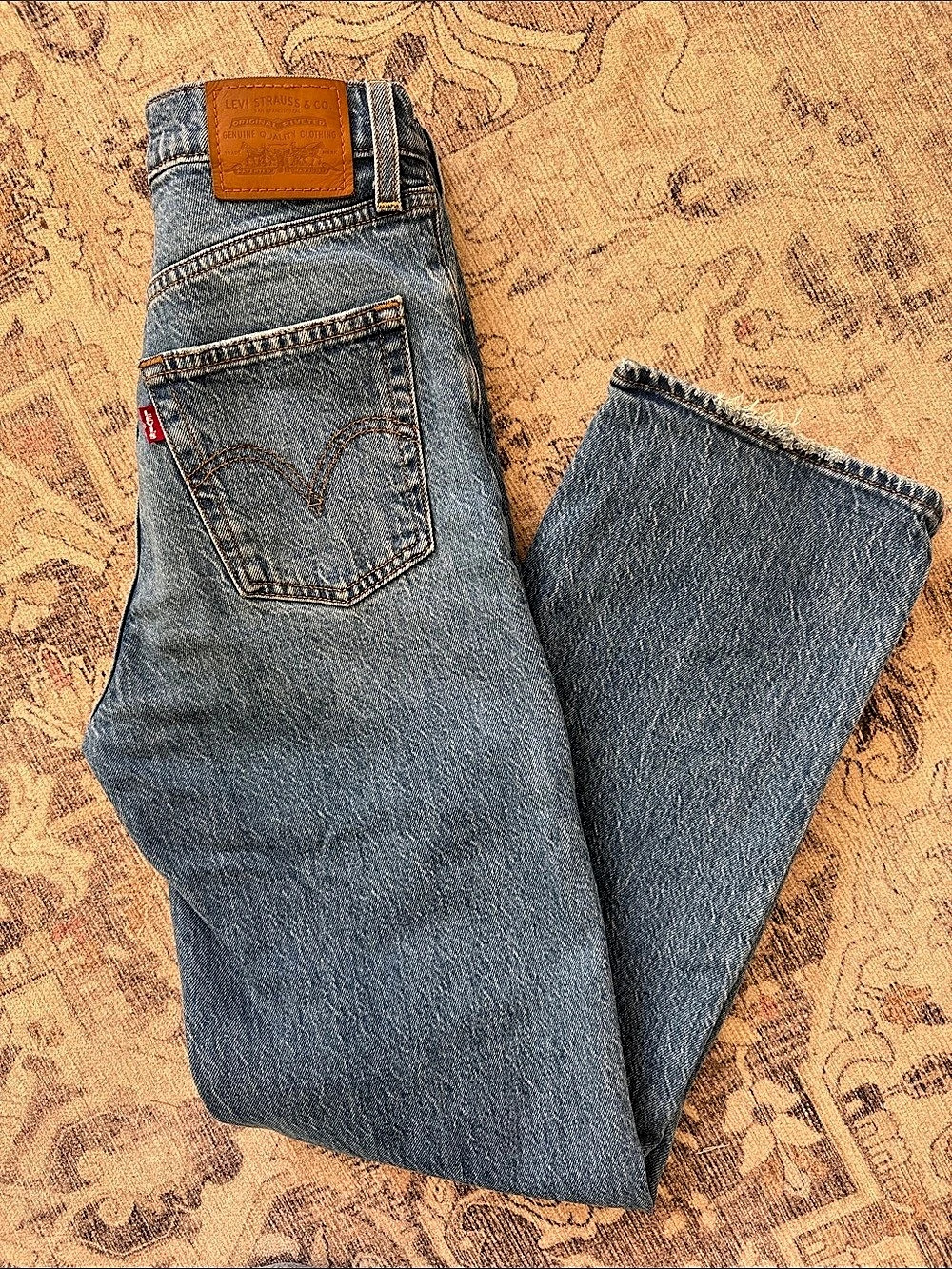 Levi’s ribcage straight leg jeans